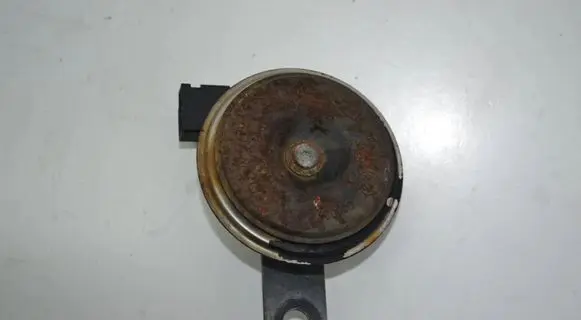 Suzuki Grand Vitara II Horn signal 2721001810