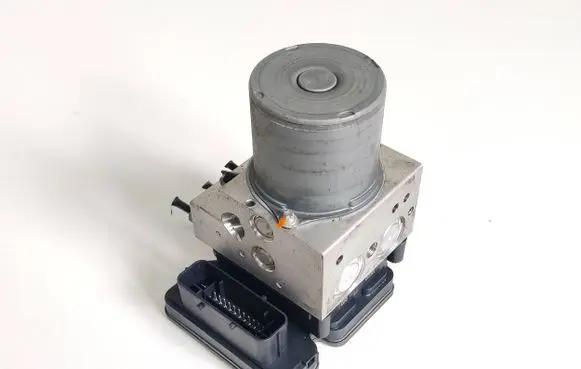 BMW X6 F16 ABS Pump 6864798 6864801
