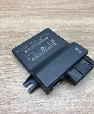 Audi A8 S8 D3 4E Gateway control module 4E0907468B 4E0910468