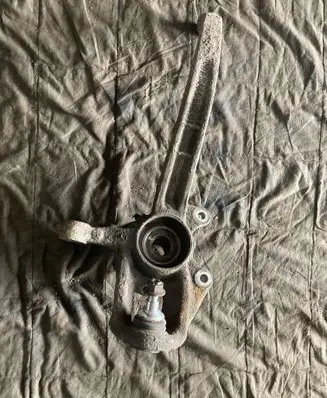 Mercedes-Benz ML W164 Front wheel hub spindle knuckle