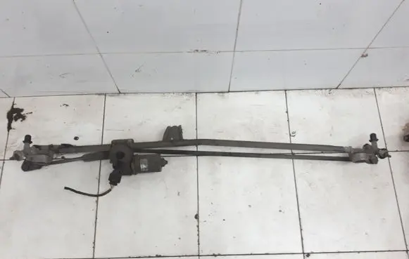 Opel Zafira B Front wiper linkage and motor 1197N 404977