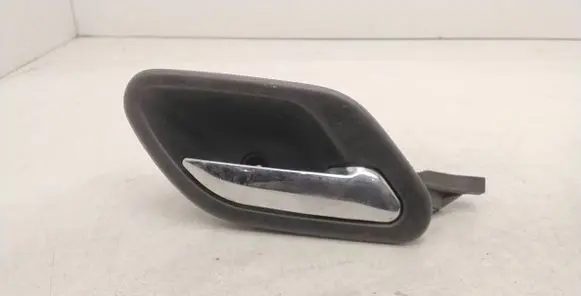 BMW 5 E39 Front door interior handle 8226050