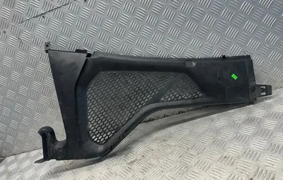 BMW X5 F15 Wiper trim 9245593 15671610 068570000