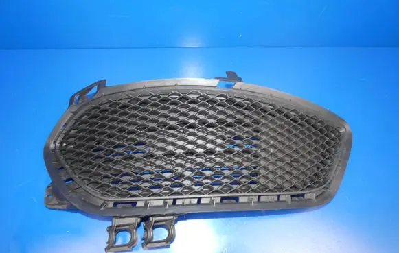 Mercedes-Benz CLA C117 X117 W117 Front bumper lower grill A1178852322