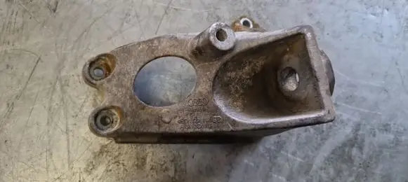 Audi A8 S8 D3 4E Gearbox mounting bracket 4E0399114BB
