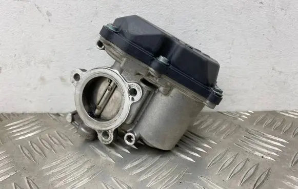 Audi A6 C7 Throttle valve 04L131501B A2C80881400