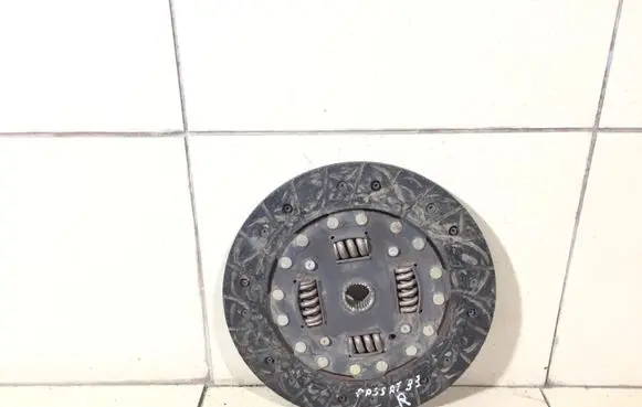 Volkswagen PASSAT B3 Clutch pressure plate DP41048A A0809