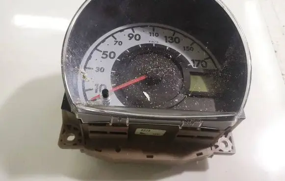 Toyota Aygo AB10 Speedometer (instrument cluster) 838000H011A