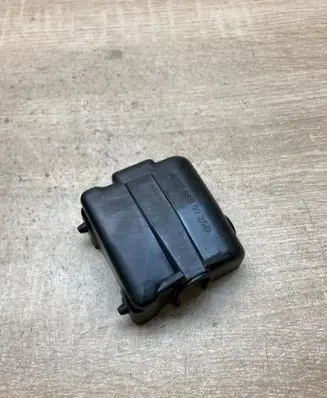 Mercedes-Benz 190 W201 Engine hood trim 2018890025