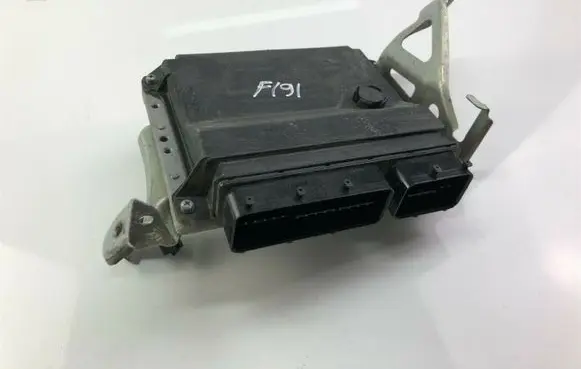 Toyota Auris 150 Other control units/modules 8966102W60 F191