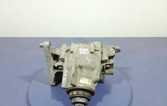 BMW 2 F45 Gearbox transfer box case 7646889