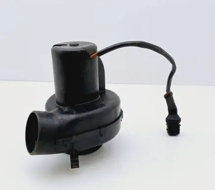 Opel Omega B1 Secondary air pump 