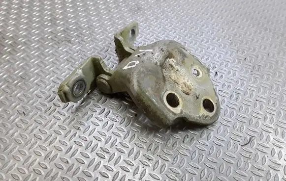 Mitsubishi Pajero Front door upper hinge