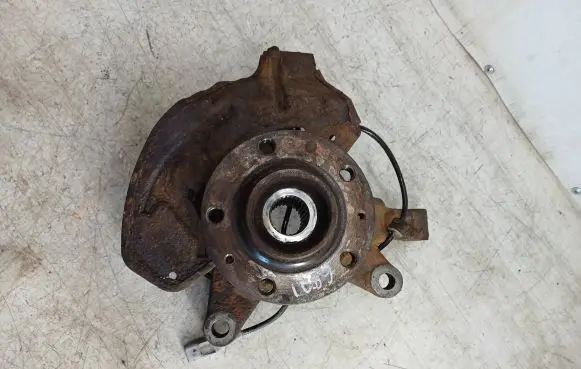 Peugeot Expert Front wheel hub