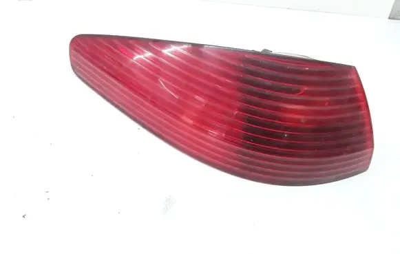 Peugeot 607 Rear/tail lights