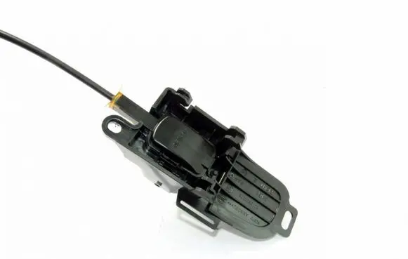 Nissan Note (E11) Front door lock