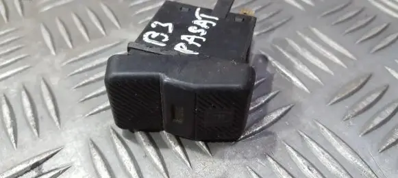 Volkswagen PASSAT B3 Windscreen/window heater switch 535959621