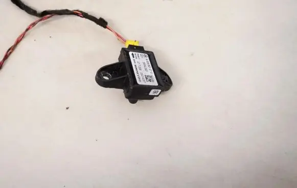 Mercedes-Benz S W220 Airbag deployment crash/impact sensor a0038212751 5wk43901