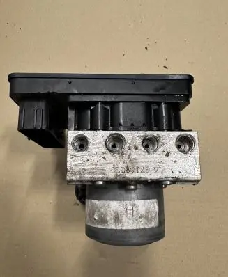 Mercedes-Benz E W213 ABS Pump A2134311601 67169055