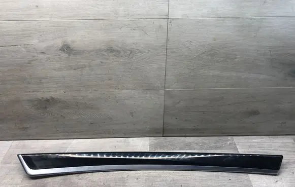 BMW 5 F10 F11 Front door trim bar 9171782