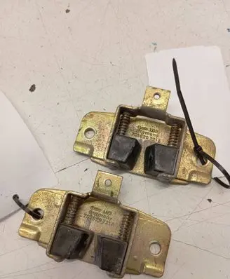 Loading door lock