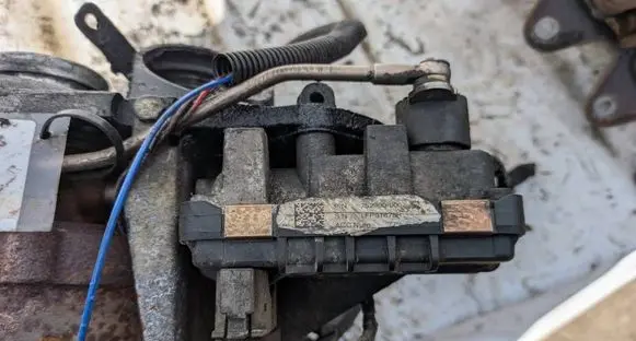 Mercedes-Benz E W211 Turbine electric control actuator 7529900007
