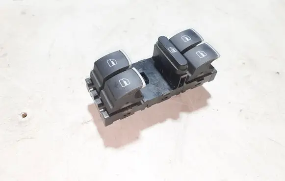 Volkswagen Touran II Electric window control switch 5K4959857