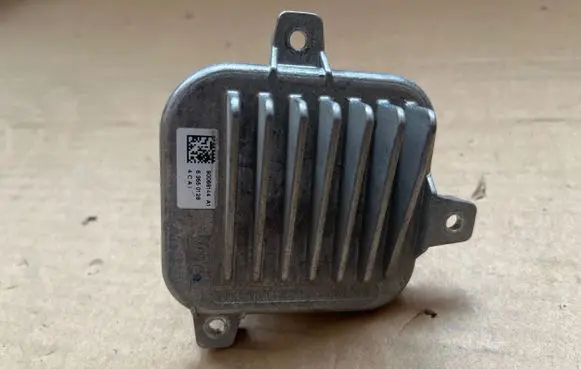 BMW X1 F48 F49 LED ballast control module 90068144 63550128