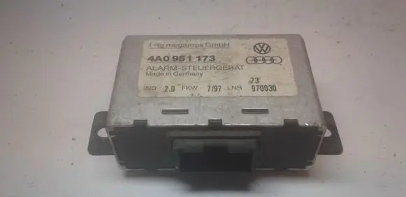 Audi A6 S6 C4 4A Alarm control unit/module 4A0951173