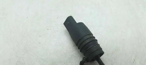 BMW 5 E39 Windscreen/windshield washer pump 107818 E13021168