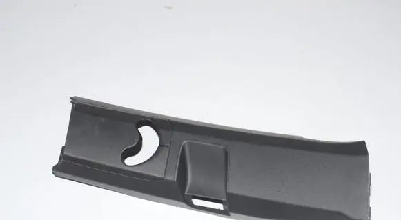 (B) pillar trim (top)