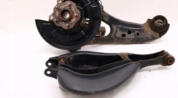 Lexus RX 450H Stub axle 48737-48010