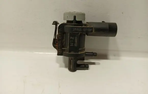 Volkswagen Caddy Turbo solenoid valve 1K0906233A