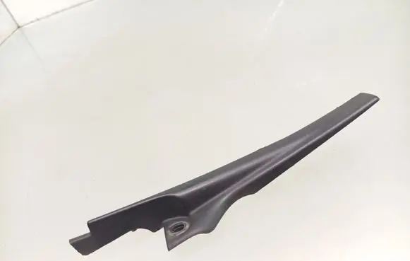 Dacia Sandero II Fender end trim 668225318R