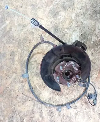 Toyota RAV 4 (XA30) Rear wheel hub