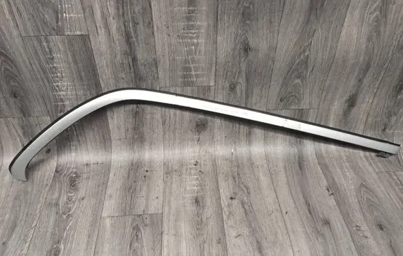 Mercedes-Benz E W211 Other sill/pillar trim element A2104600293