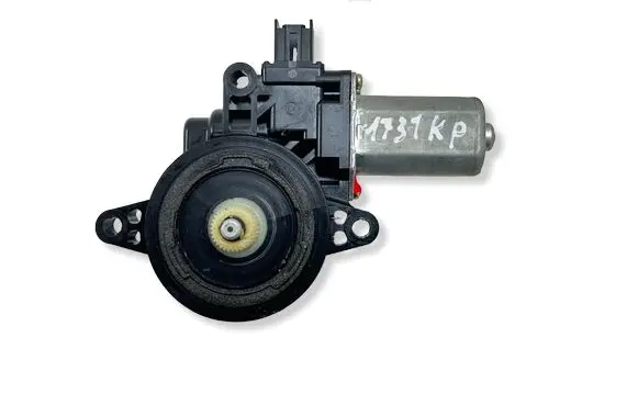 Mazda 6 Front door window regulator motor CM012040