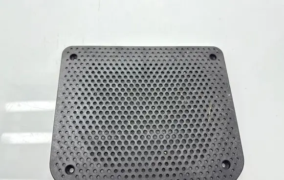 BMW 1 F40 Subwoofer grill/trim 262249902 2622499