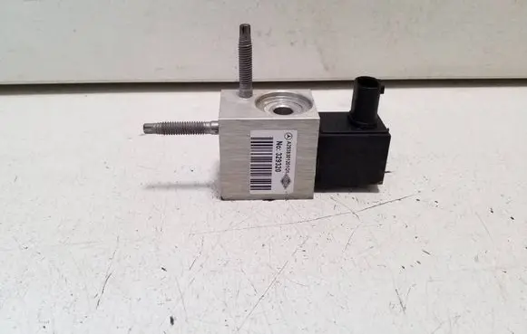 Mercedes-Benz EQC Air conditioning (A/C) expansion valve A2938301201
