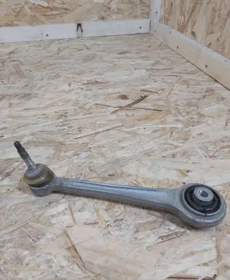BMW 5 E39 Front ball joint 