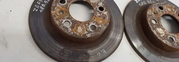 Opel Zafira A Rear brake disc 34602