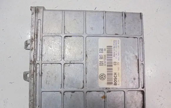 Volkswagen PASSAT B5 Engine control unit/module ECU 8D0907558