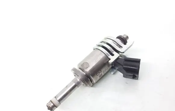 Fuel injector