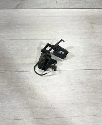 BMW 5 E39 Tailgate/trunk/boot lock/catch/latch 8384069