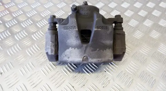 Hyundai Tucson TL Front brake caliper