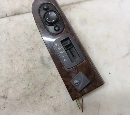Chrysler Sebring (ST-22 - JR) Wing mirror switch 04608509AA 23199