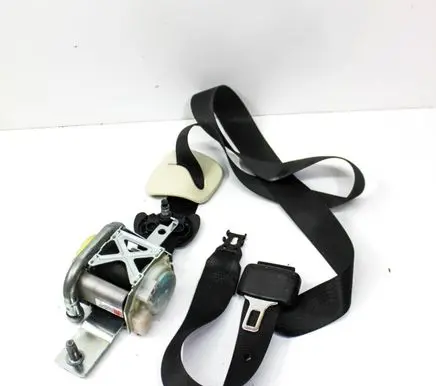 Tesla Model S Front seatbelt 101946902A