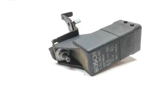 Renault Trafic III (X82) Glow plug pre-heat relay 8200798585 0281003050