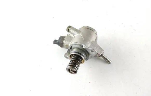 Audi RS6 Fuel injection high pressure pump 07L127026F