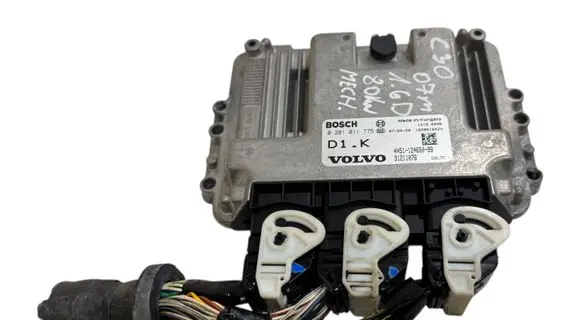 Volvo C30 Engine control unit/module 4N5112A650BB 31211076